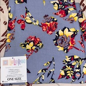 LulaRoe OneSize Rose Leggings